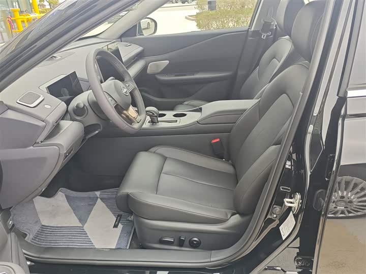 Фото 9 - Nissan Teana