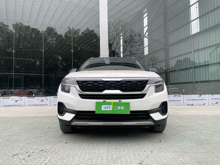 Фото 2 - Kia KX3