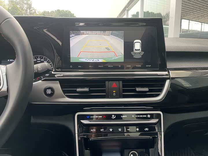 Фото 9 - Kia KX3