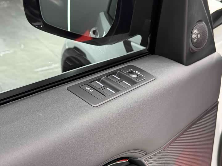 Фото 6 - Land Rover Discovery