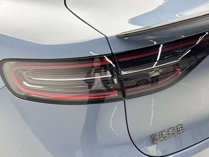 Фото 9 - Luxeed S7