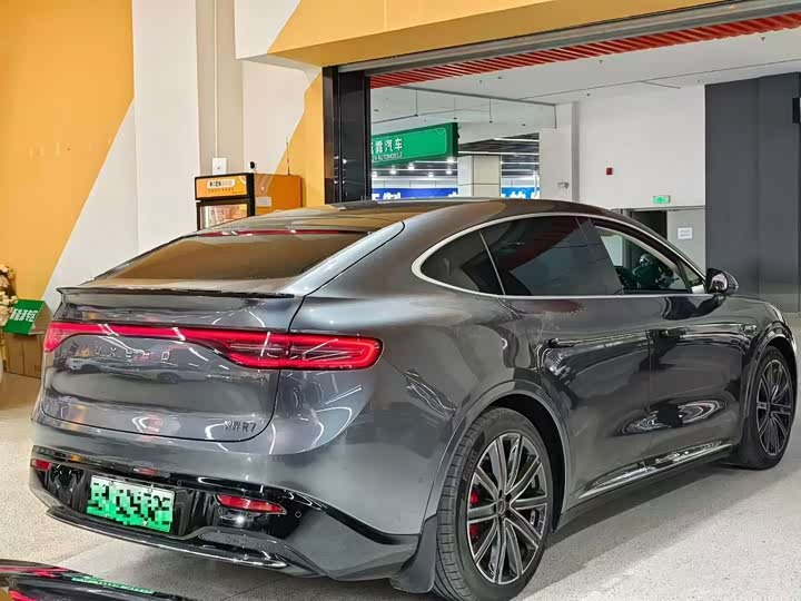 Фото 3 - Luxeed R7