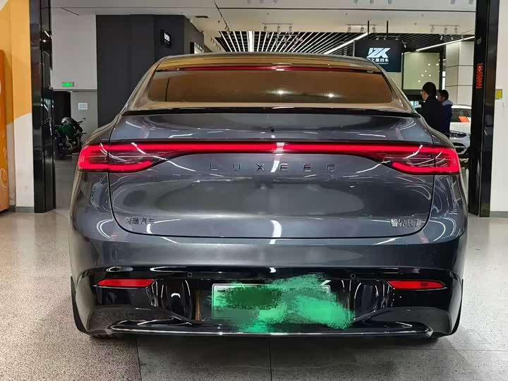 Фото 4 - Luxeed R7