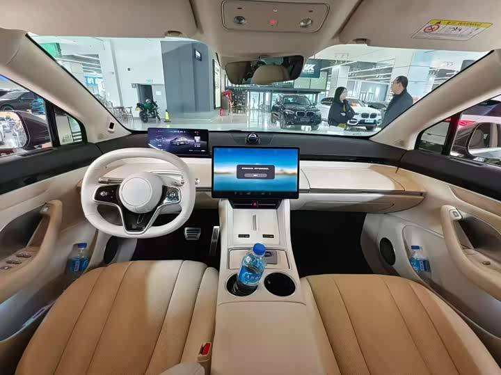 Фото 6 - Luxeed R7