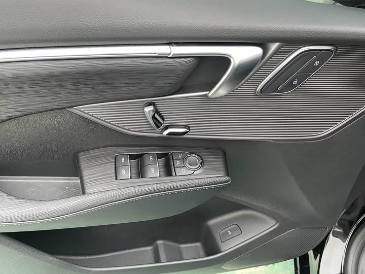 Фото 7 - Buick LaCrosse