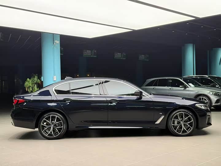 Фото 5 - BMW 5 Series