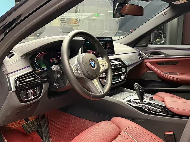 Фото 6 - BMW 5 Series