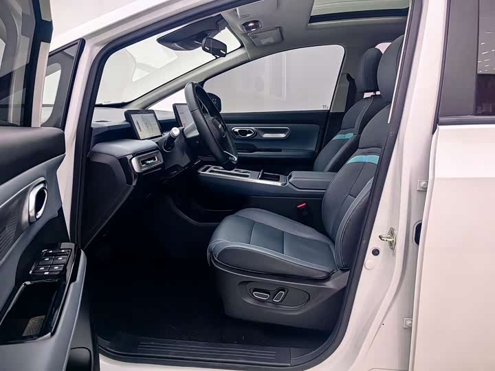 Фото 4 - GAC Aion Y