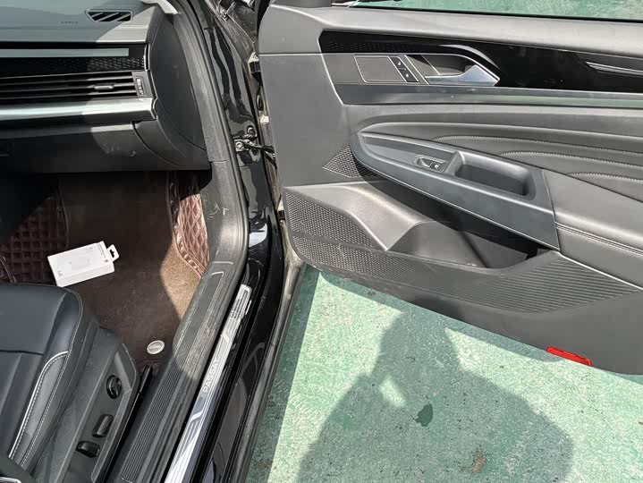 Фото 7 - Volkswagen Passat