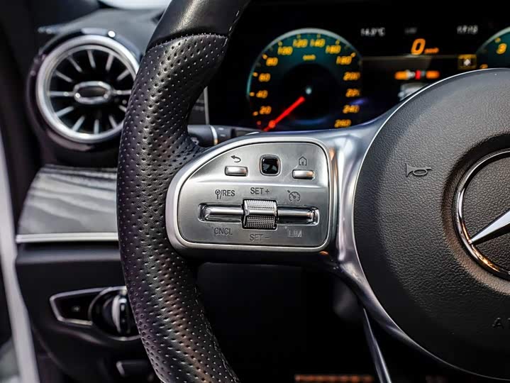 Фото 9 - Mercedes-Benz CLS-Class