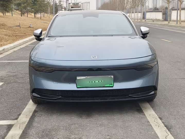 Фото 3 - Zeekr 007