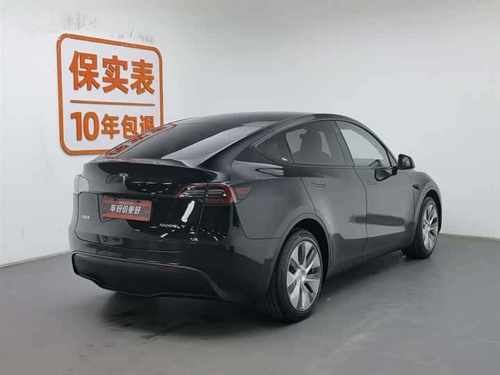 Фото 2 - Tesla Model Y