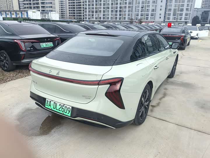 Photo 4 - Hongqi EH7