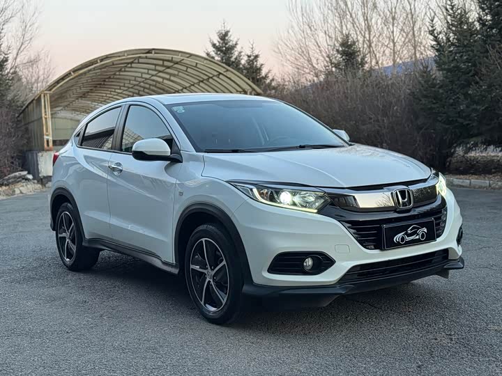Фото 3 - Honda Vezel