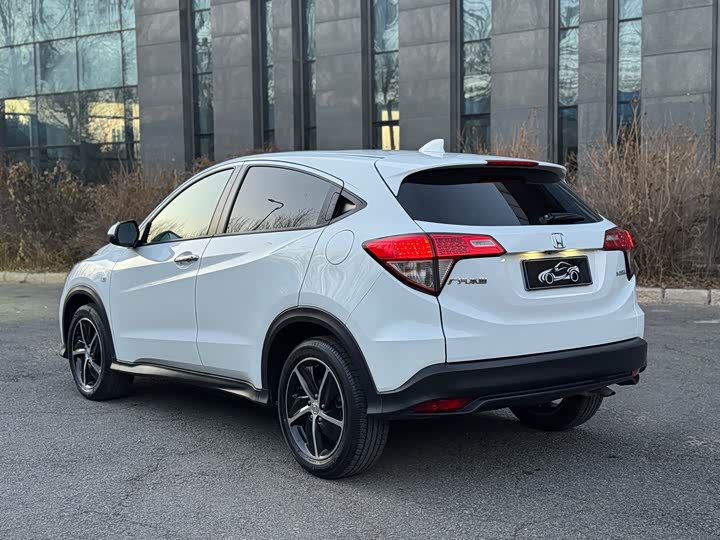 Фото 6 - Honda Vezel