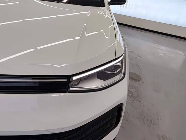 Фото 5 - Volkswagen Tharu