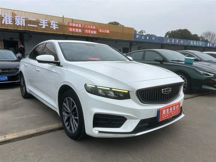 Фото 3 - Geely Preface