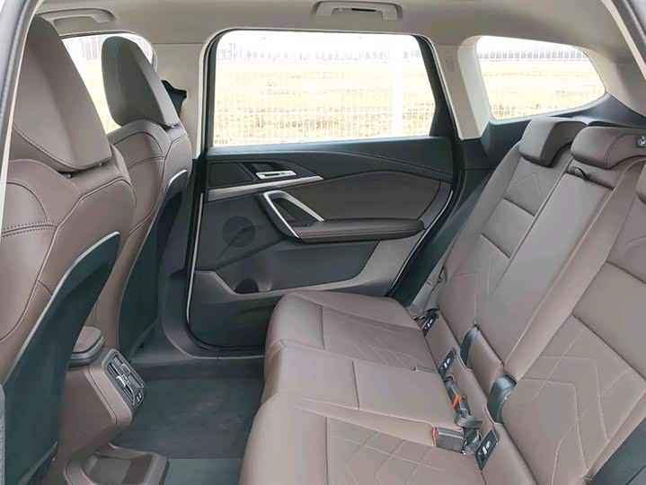 Фото 7 - BMW iX1