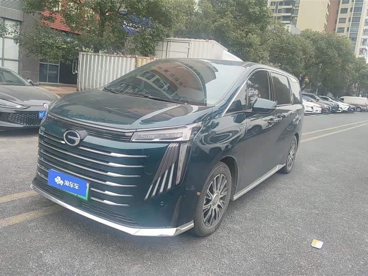 Фото 1 - GAC Trumpchi E9