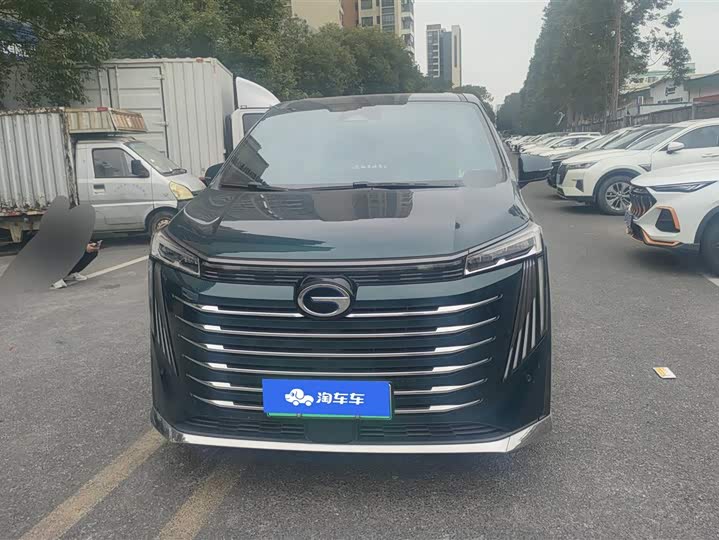 Фото 2 - GAC Trumpchi E9