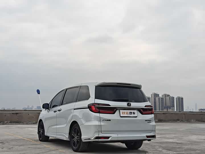 Фото 5 - Honda Odyssey