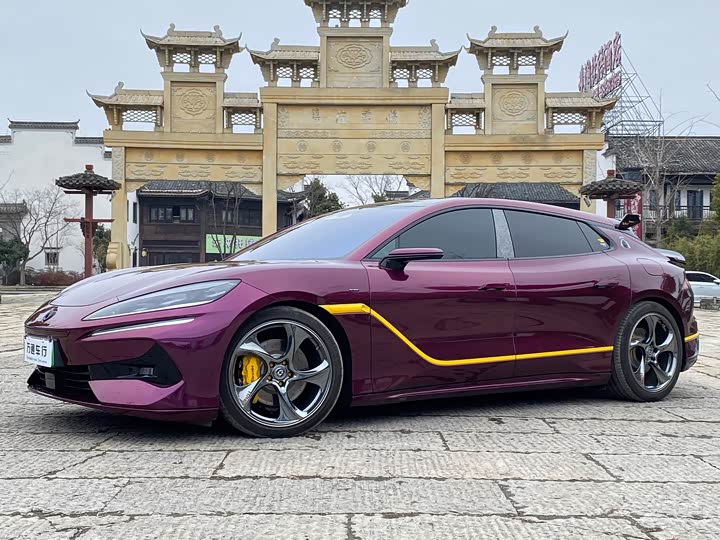 Фото 1 - Denza Z9GT