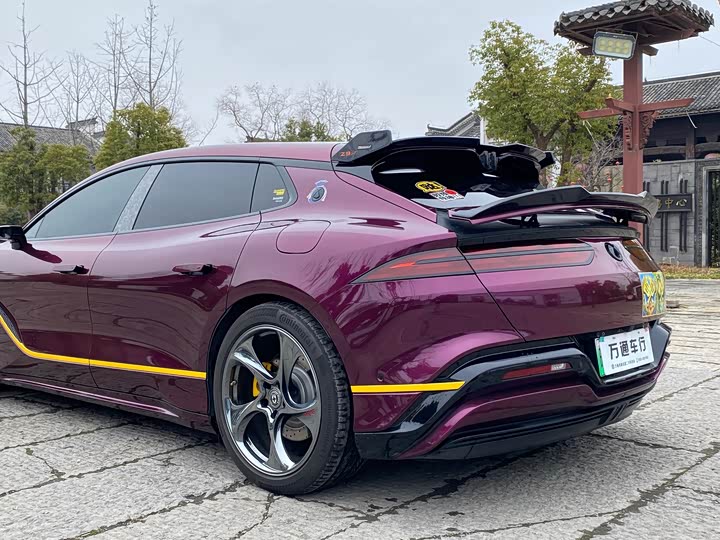 Фото 7 - Denza Z9GT