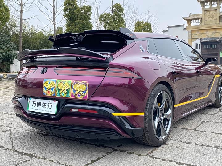 Фото 8 - Denza Z9GT