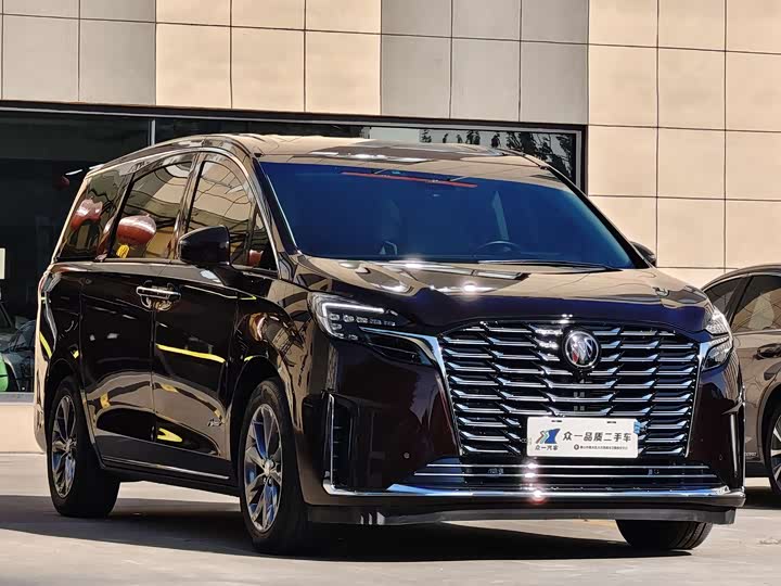 Фото 3 - Buick GL8 ES