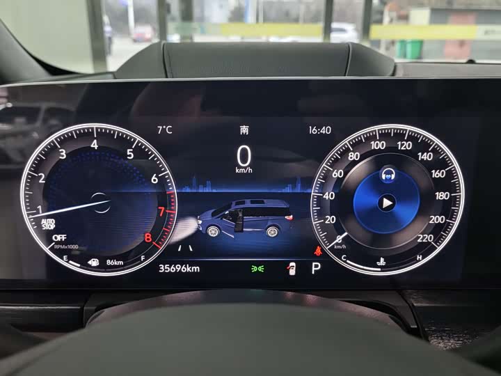 Фото 8 - Buick GL8 ES