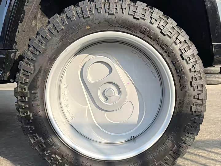 Фото 4 - Tank 300