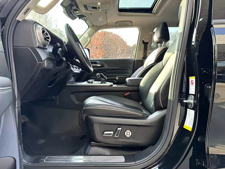 Фото 5 - Tank 300