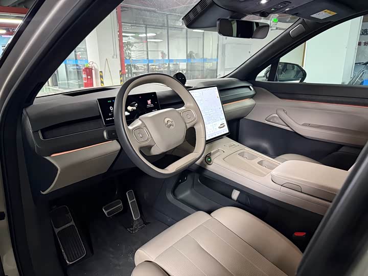 Фото 3 - Nio ES8