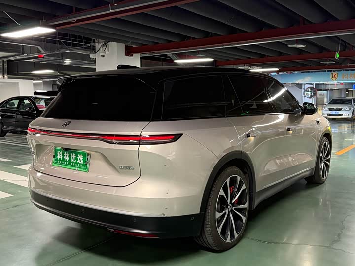 Фото 8 - Nio ES8