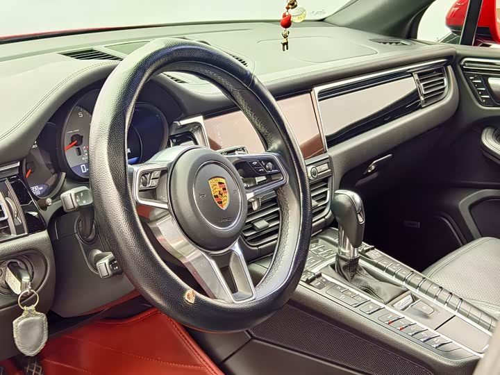 Фото 9 - Porsche Macan