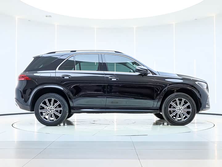 Фото 2 - Mercedes-Benz GLE-Class