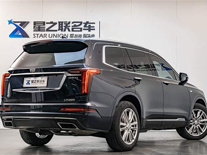 Фото 7 - Cadillac XT6