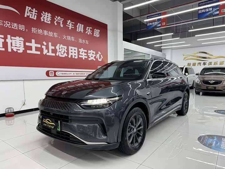 Фото 1 - Leapmotor C11