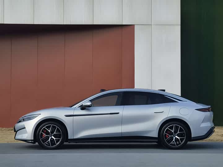 Фото 4 - BYD Han L