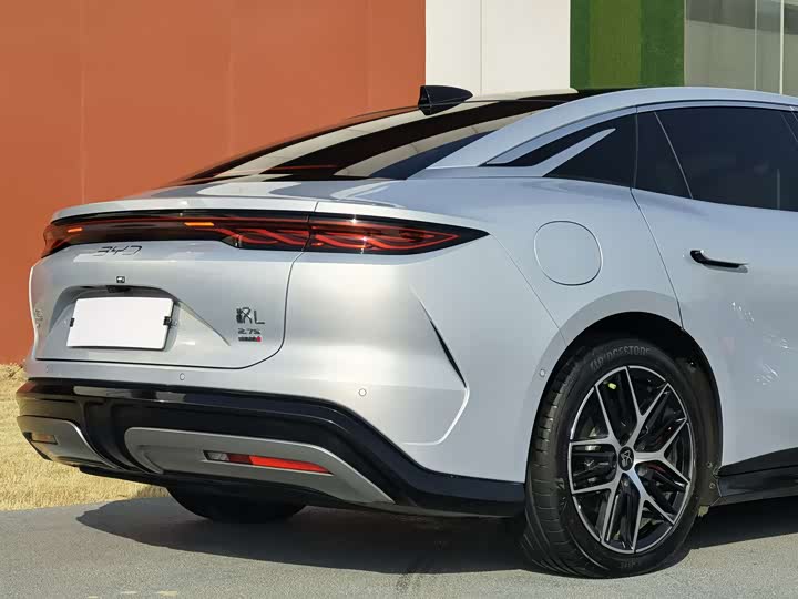 Фото 9 - BYD Han L