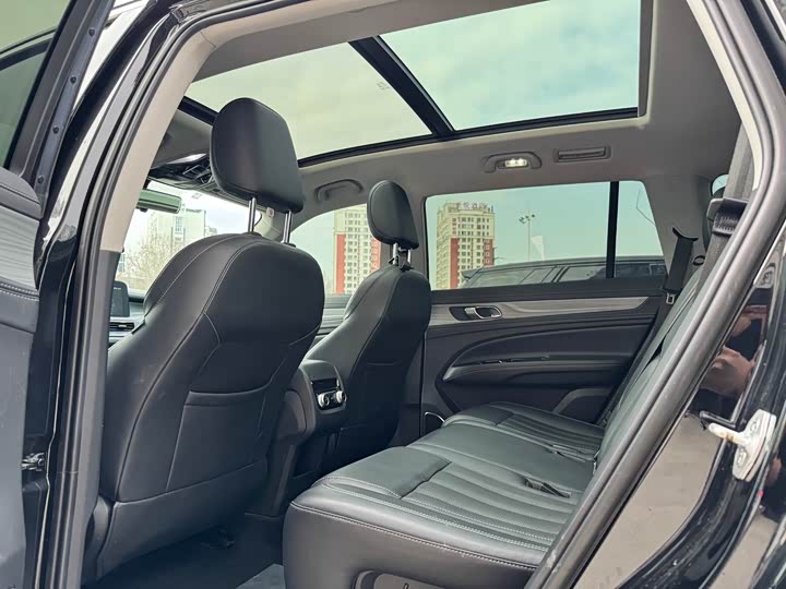 Фото 5 - Ford Equator