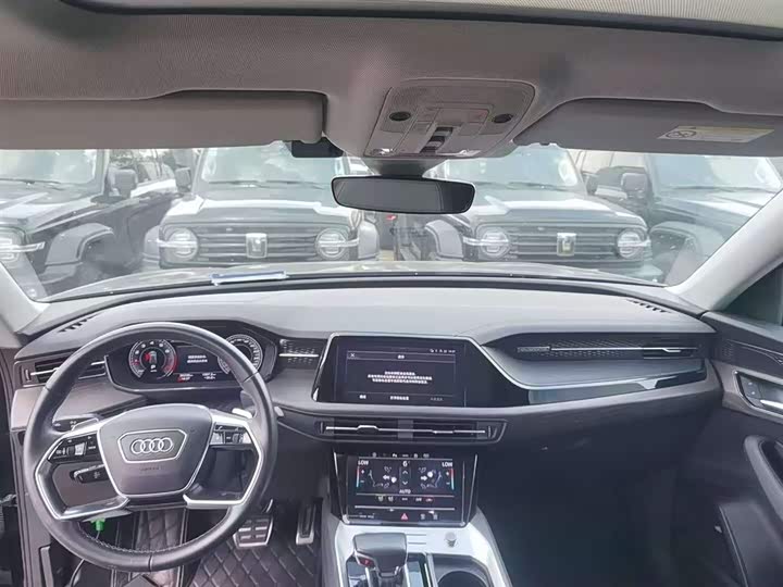 Фото 4 - Audi Q6