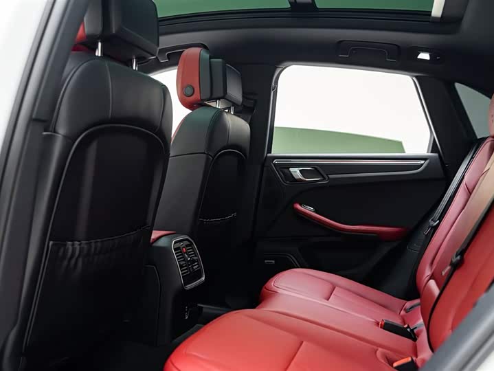 Фото 8 - Porsche Macan