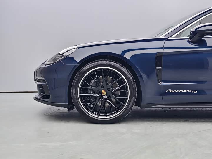 Фото 6 - Porsche Panamera