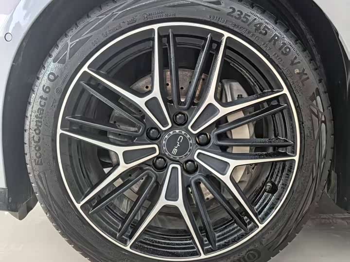 Фото 6 - BYD Seal