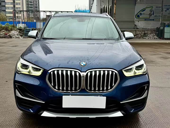Фото 2 - BMW X1