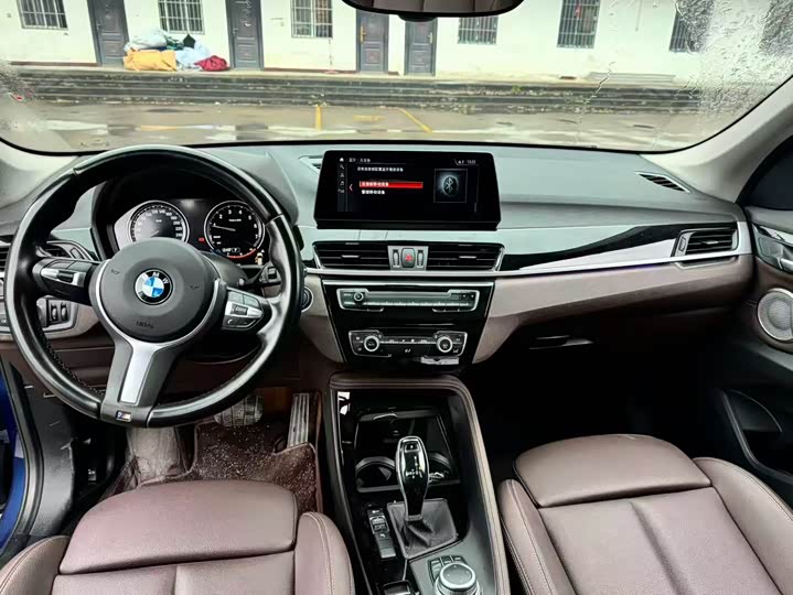 Фото 9 - BMW X1
