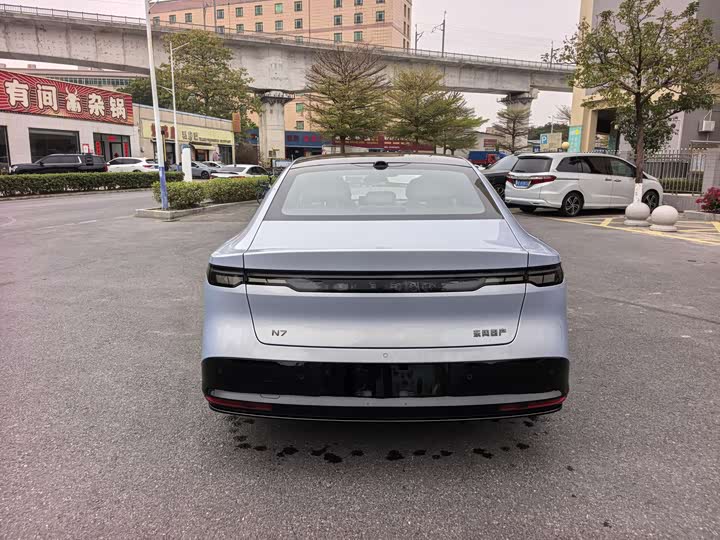 Фото 5 - Nissan N7