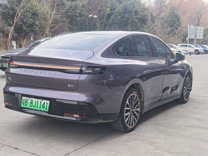 Фото 7 - Leapmotor B01