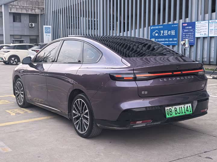 Фото 9 - Leapmotor B01